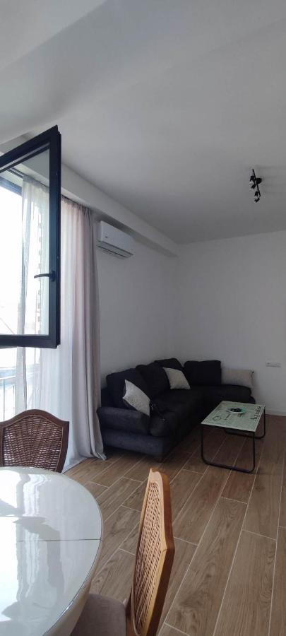 Romanticatbilisi Exterior photo